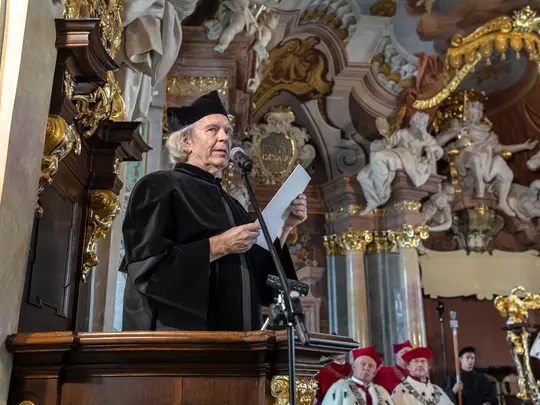 Doktor Honoris Causa ASP &ndash; Zbigniew Rybczyński wygłasza wykład inauguracyjny na temat Anno Domini 2077