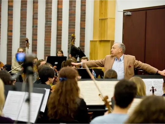 Otwarty Mistrzowski Kurs Dyrygencki prowadzony przez Maestro Gabriela Chmurę 10-14.12.2014