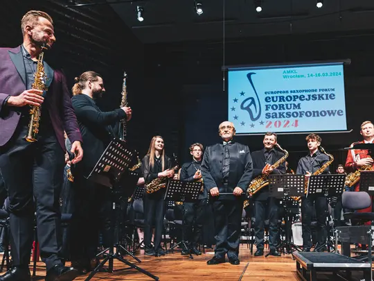 Maestro Lev Arstein during the Gala Concert of the Saxophone Orchestra Participants