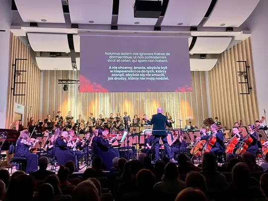 Orkiestra Symfoniczna Filharmonii Sudeckiej, Ch&oacute;r Feichtinum pod dyrekcją dra hab. Artura Wr&oacute;bla, prof. AMKL