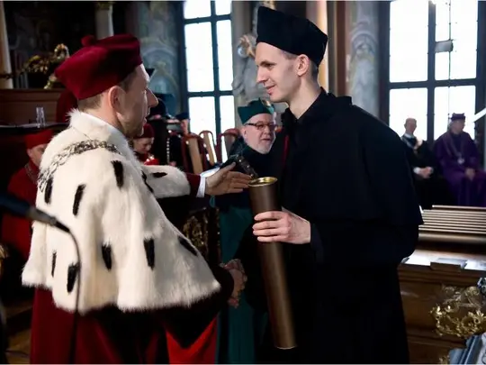 Uroczysta promocja, dr Sebastian Ładyżyński