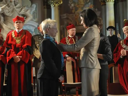 Wręczenie odznaczenia Prof. Marcie Czarny-Kaczmarskiej