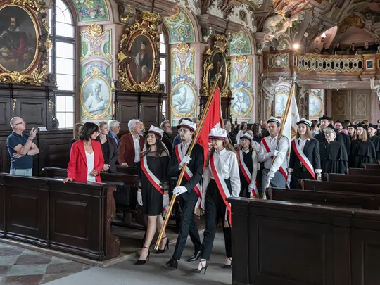 Uroczysta promocja doktorów i doktorów habilitowanych sztuki uczelni artystycznych Wrocławia 2025