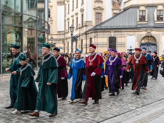 The ceremonial procession of the Community Inauguration of the Academic Year 2024/2025 of the Universities of Wrocław and Opole