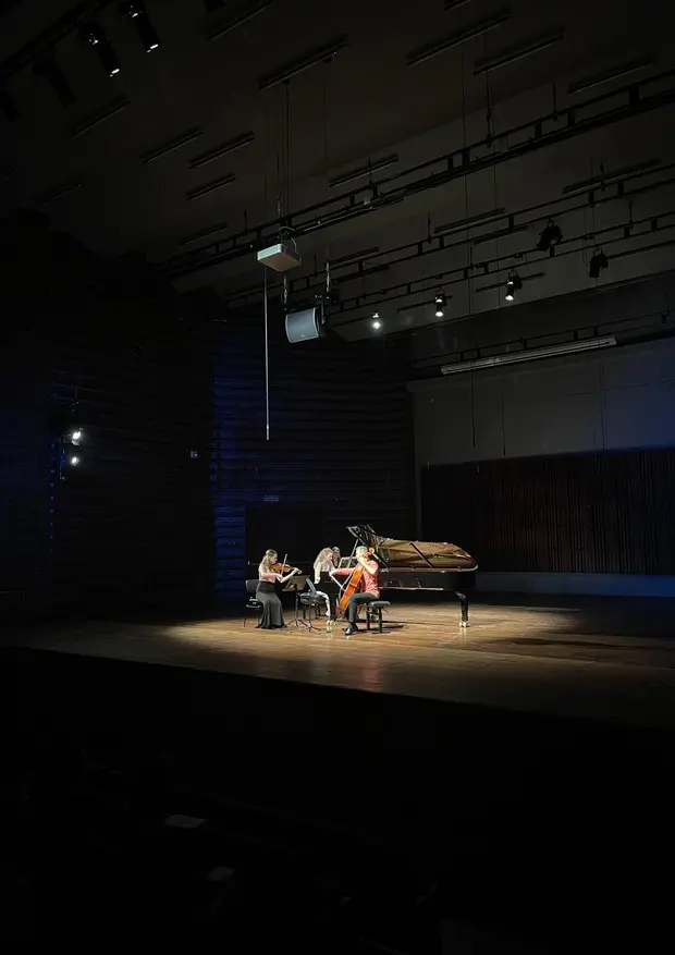 Magdalena Blum, Madalena Ziarkowska-Kołacka, Michał Micker i  Krzysztof Karpeta w Sali Koncertowej AMKL