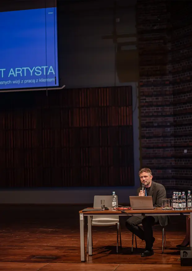 mgr inż. Łukasz Reszka oraz Kierownik Naukowy Konferencji dr Amelia Golema