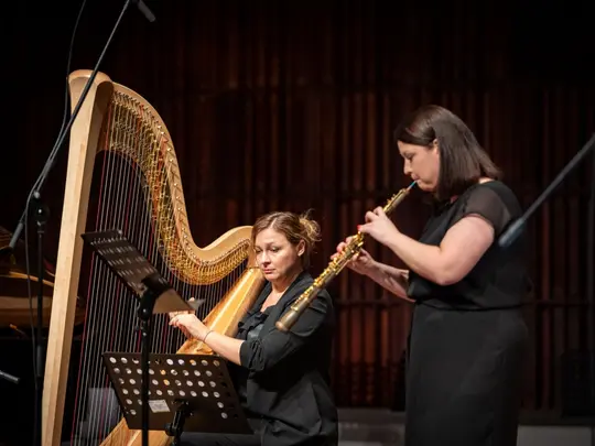 Justyna Stanek &ndash; oboe, Malwina Lipiec-Rozmysłowicz &ndash; harp
