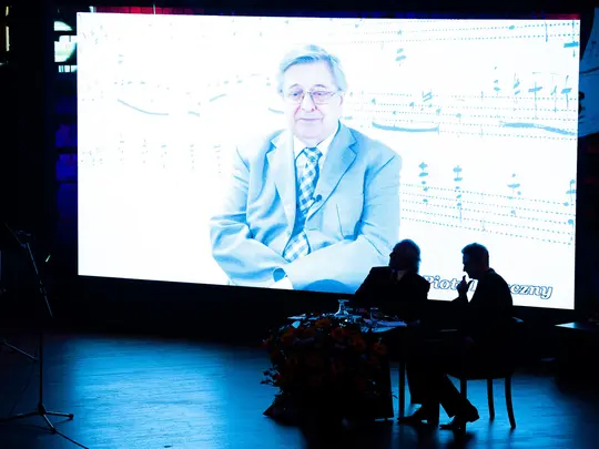 Film z gratulacjami nagrany przez prof. Piotra Palecznego, Profesora Honorowego UMFC