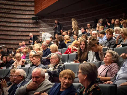 Publiczność zgromadzona podczas pr&oacute;by otwartej