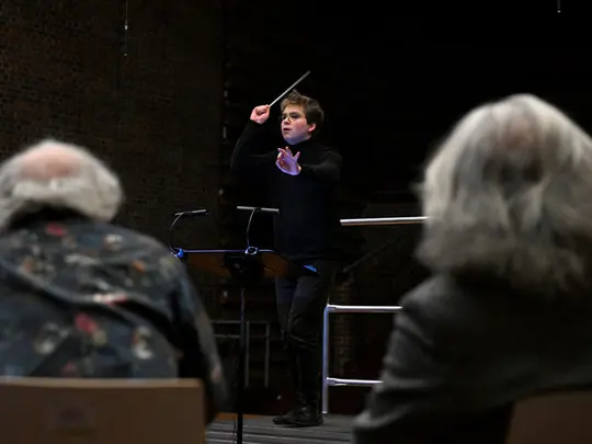 Maestro Jerzy Maksymiuk, Maestro Marek Pijarowski oraz uczestnik kursu