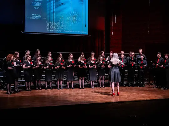 Izabela Gach&ndash;Kaszuba and the Gaudeamus Choir of the Nysa Cultural Center