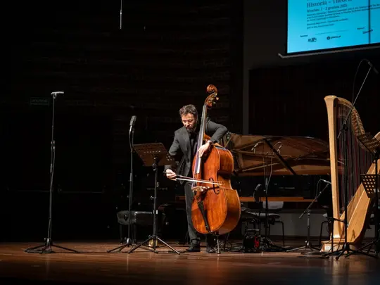 Paweł Jabłczyński - double bass