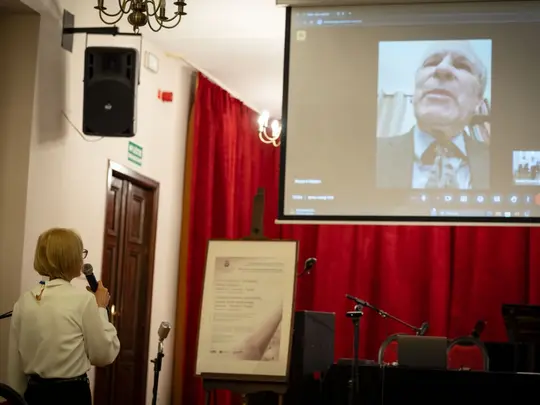 prof. dr hab. Anna Granat-Janki, prof. Robert Hatten