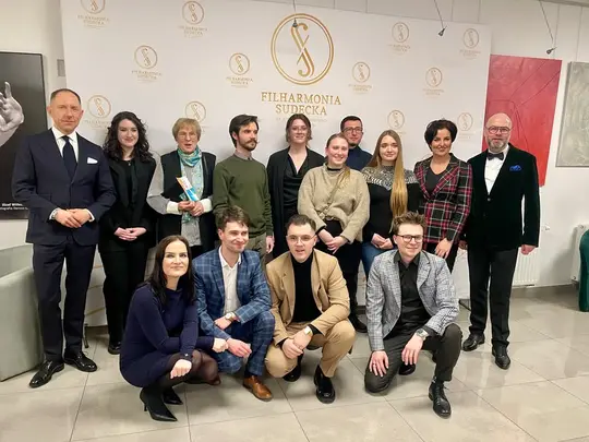 JM Rektor AMKL prof. dr hab. Krystian Kiełb, prof. Grażyna Pstrokońska-Nawratil, dr hab. Agnieszka Frank&oacute;w-Żelazny, prof. AMKL,  dr hab. Artur Wr&oacute;bel, prof. AMKL, dr Katarzyna Dziewiątkowska, dr Michał Zi&oacute;łkowski,  mgr Ignacy Wojciechowski oraz Goście