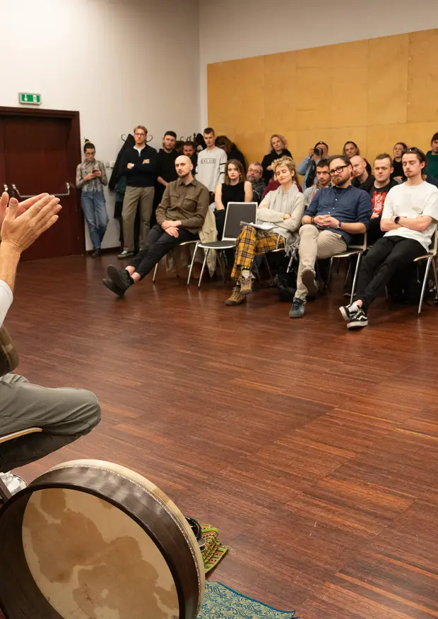 Zohar Fresco i uczestnicy warsztat&oacute;w Jazz Masterclass Możdzer Danielsson Fresco