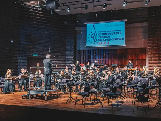 Maestro Kanat Akhmetov during the Gala Concert of the Saxophone Orchestra Participants