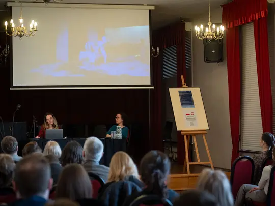 dr Aleksandra Pijarowska, dr hab. Magdalena Stochniol