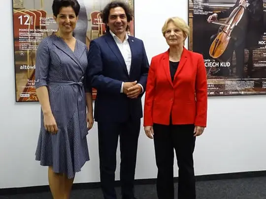 Filharmonia Sudecka.png