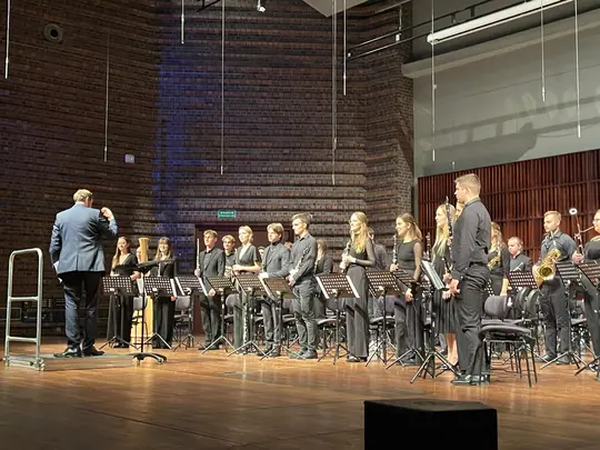 Dr. Piotr Bugaj and the AMKL Wind Orchestra
