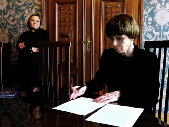 Podpisanie porozumienia o wsp&oacute;łpracy - Prorektor AST - prof. dr hab. Elżbieta Czaplińska-Mrozek