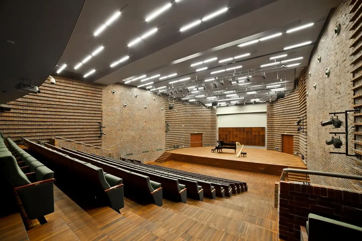 S.Koncertowa od widowni, L.Kwartowicz.jpg