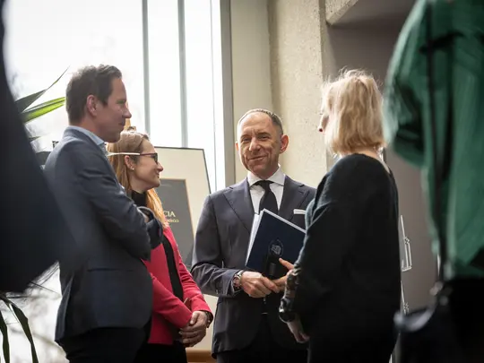 PhD Dr. Hab. Krystian Kiełb, Candidate for Rector of the Karol Lipiński Academy of Music in Wrocław for the 2024-2028 term, and members of the academic community gathered during the elections